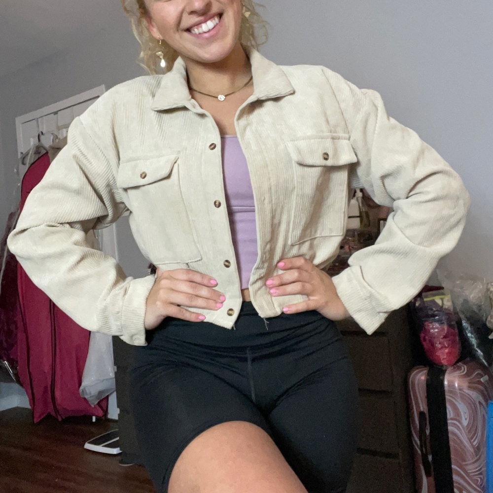 MISSGUIDED Cream Cropped Corduroy Jacket Size Medium/6